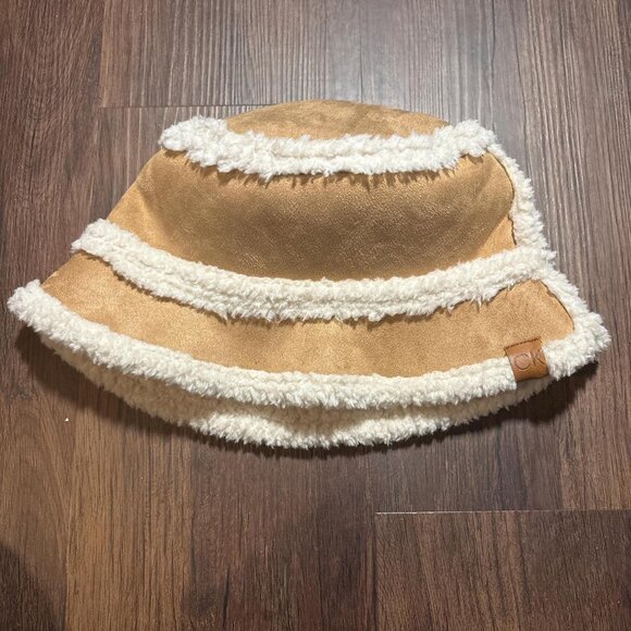 Women's Tan and Brown Hat - Picture 2 of 3